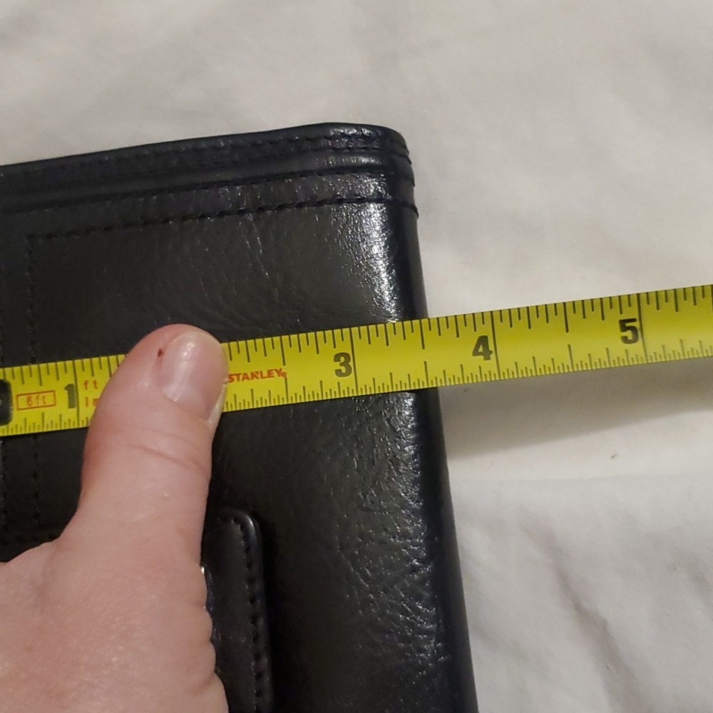 FOSSIL GENUINE LEATHER WALLET - Picture 11 of 14